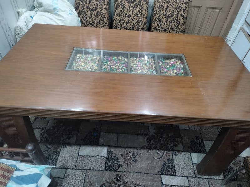 Dining Table 0