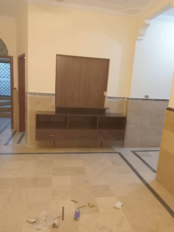 Upper Portion For Rent Prime Location G 10 Islamabad 7