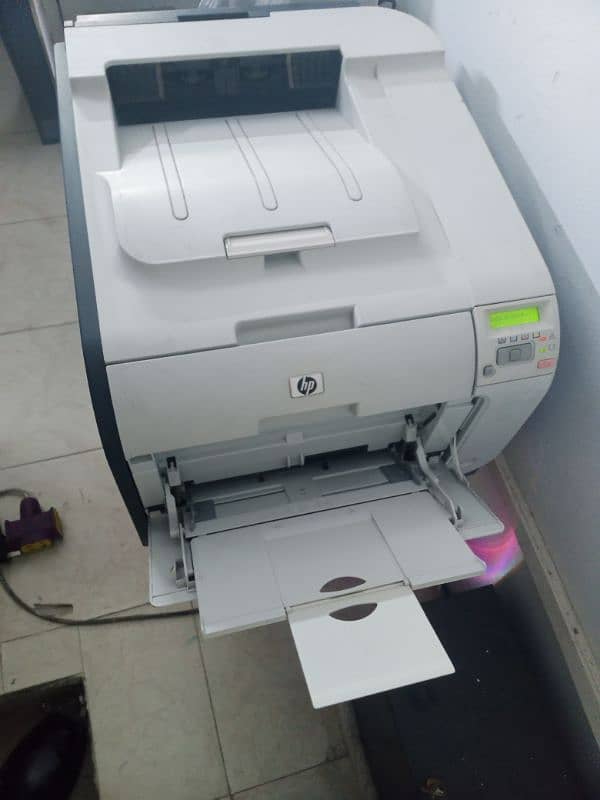 HP Color Laserjet CP2025DN 3