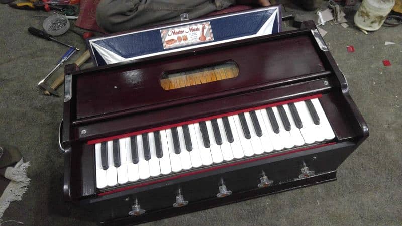 Indian harmonium brand new 1