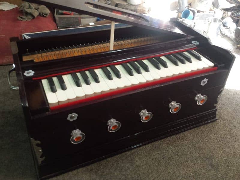 Indian harmonium brand new 2