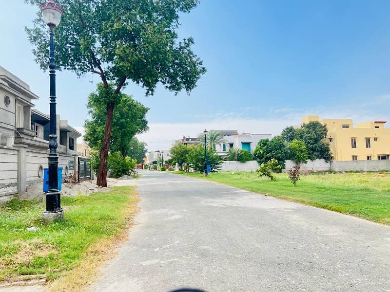 1 Kanal Residential Hot Location Plot Available For Sale In Low Budget 6