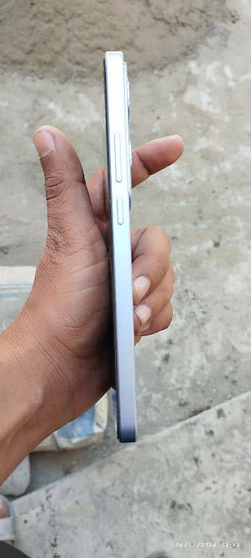 oppo 11f 4