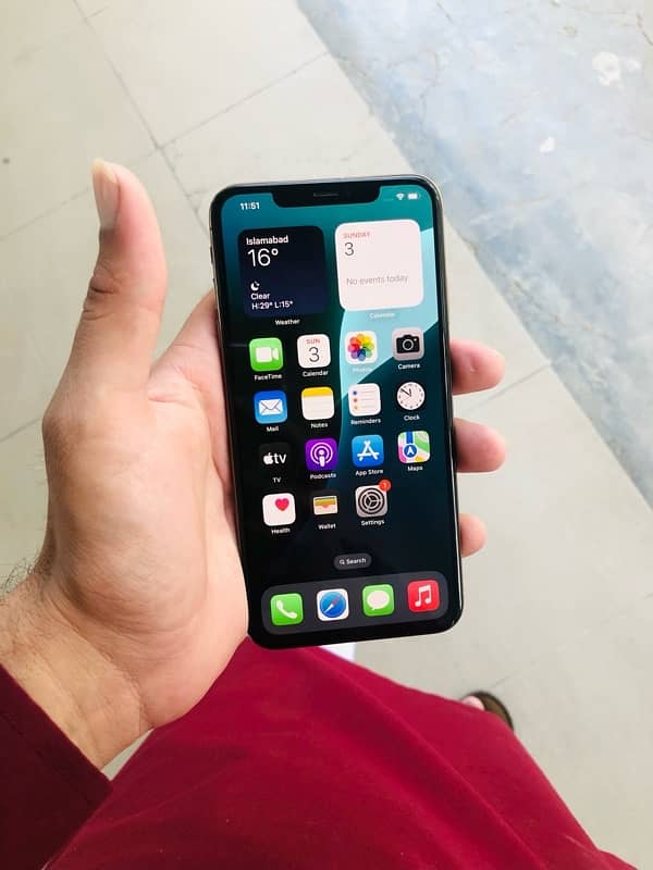 iphone xsmax 256gb pta approved 7