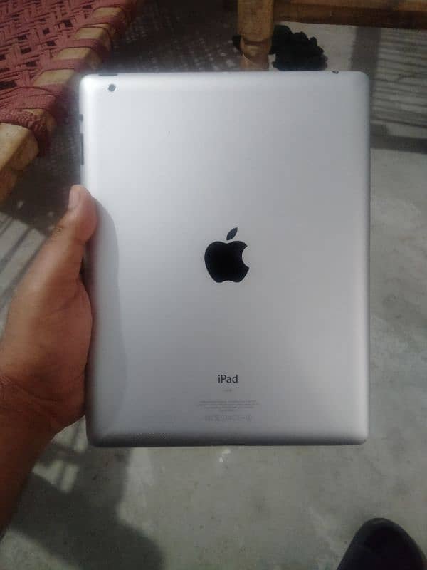 Apple ipad Old Model 2     16GB 2