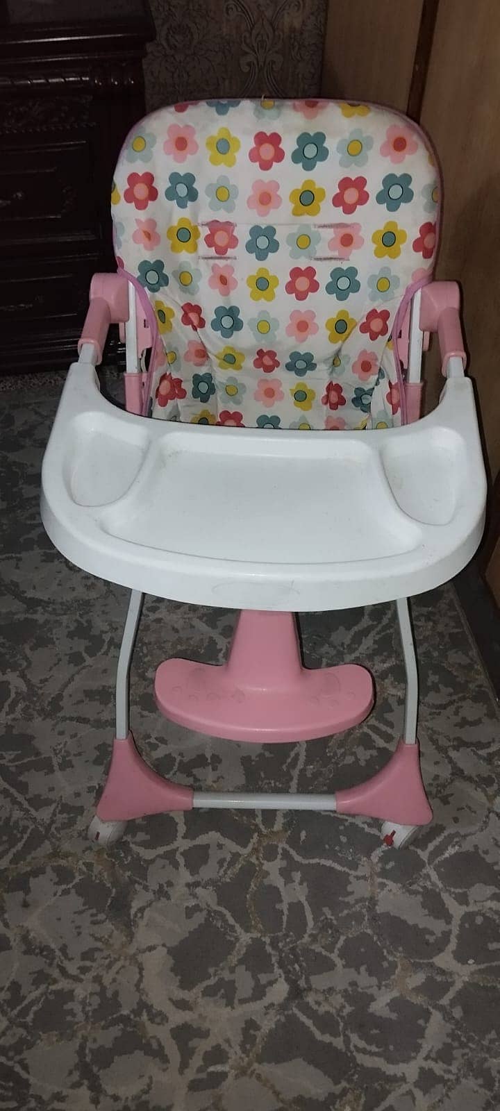 Kids High Chair 2