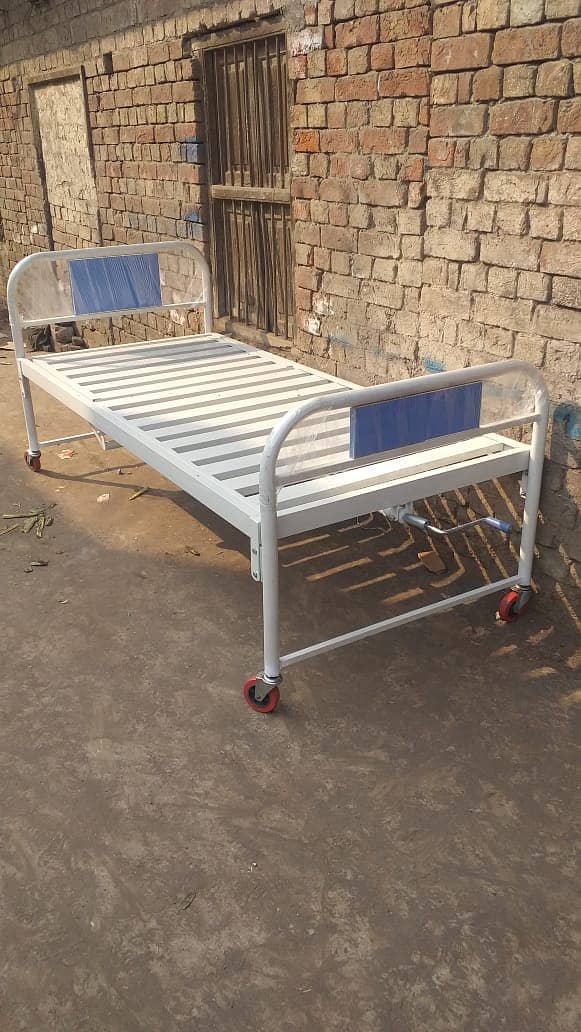 Patient Bed , Hospital Bed , Medical Bed , Surgical / ICU bed for Sal 2