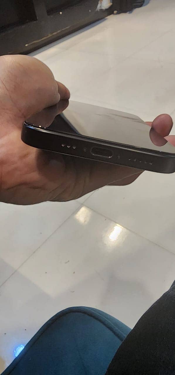 IPhone 15 pro LLA model 3