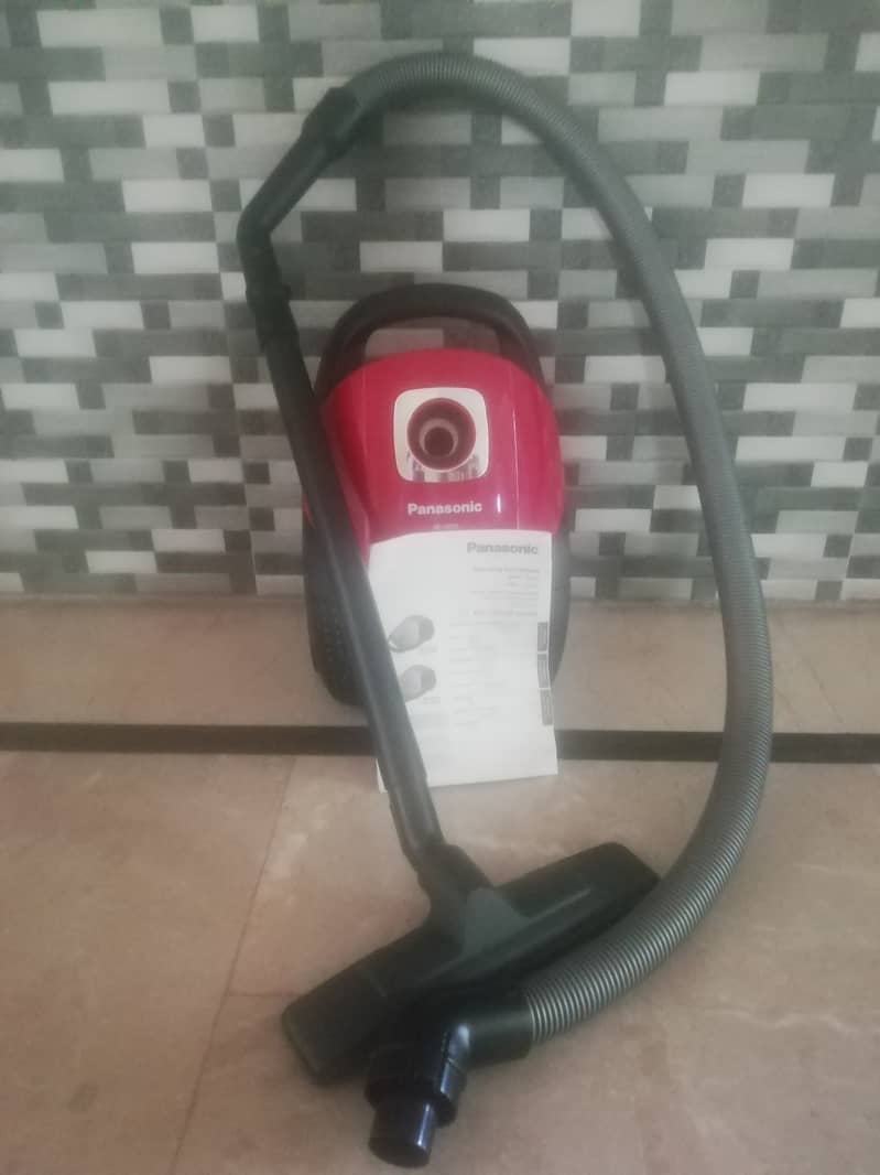 Panasonic Vacuum Cleaner 1