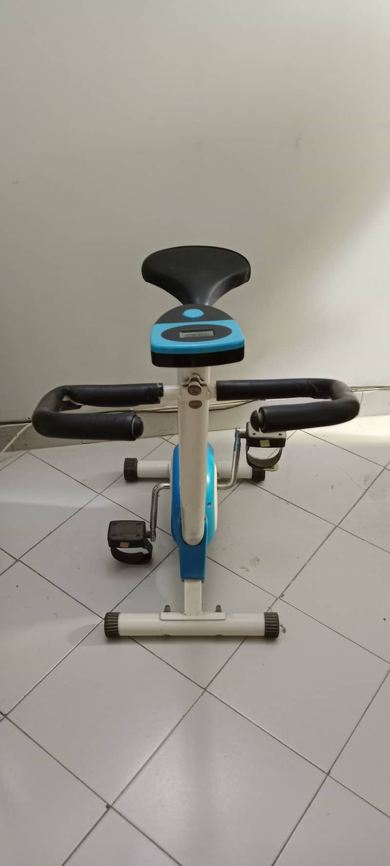 High Quality Exercise Cycle Machine for Home Workouts Best Condition 1