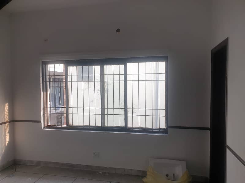 5 Marla Double Unit Beautiful Full House Available For Rent In W Block DHA Phase 3 Lahore 7