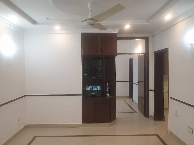 5 Marla Double Unit Beautiful Full House Available For Rent In W Block DHA Phase 3 Lahore 27