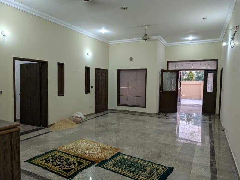 1-Kanal finished house for sale in D-Block, Izmir Town society 7