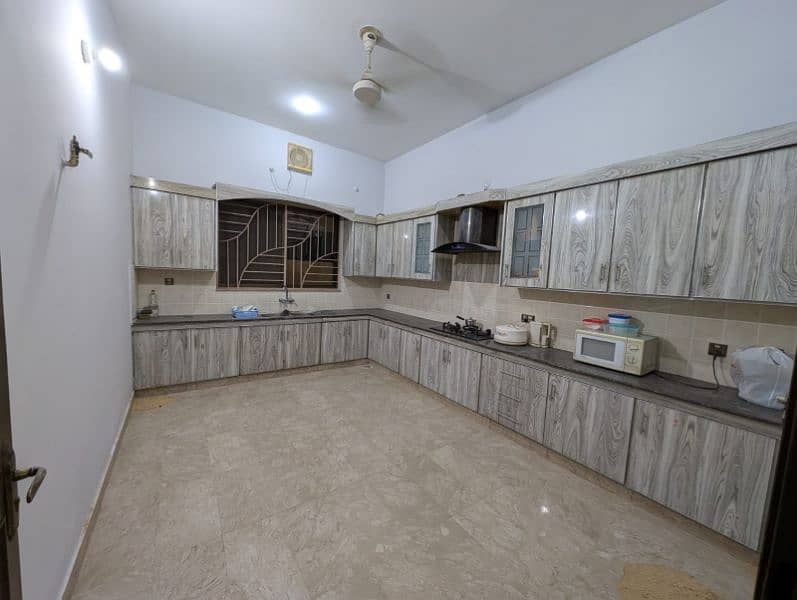 1-Kanal finished house for sale in D-Block, Izmir Town society 12