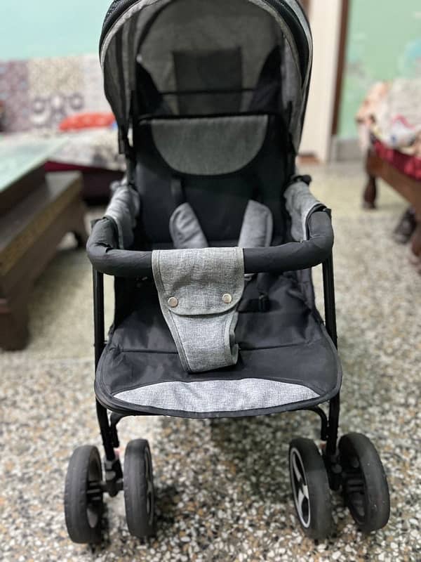 Pram for twins and toddlers 9