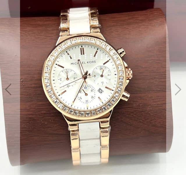 Ladies watch Premium ( Delivery available for all over Pakistan) 3