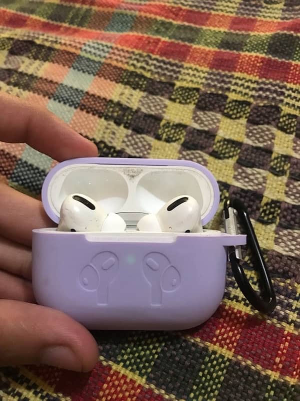 apple airpods pro 100%original vietnam version 0