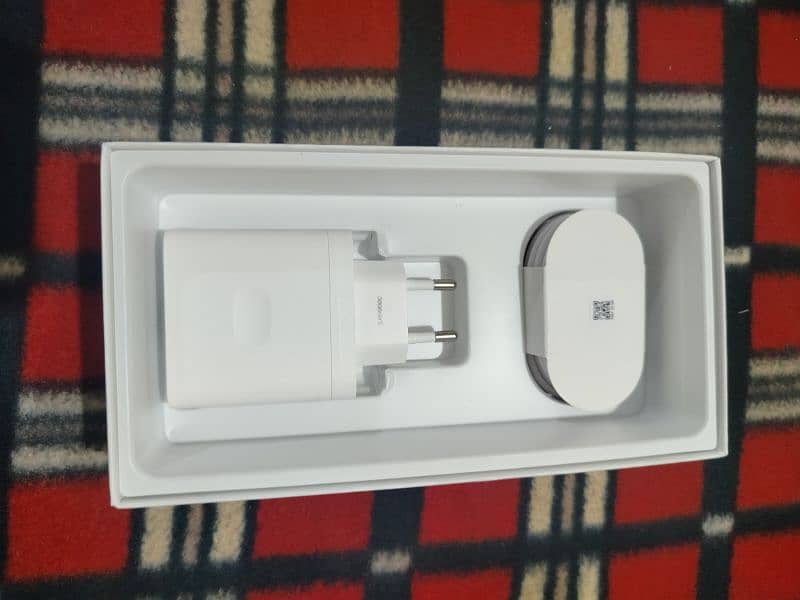 OPPO Reno 12 5G Brand new Just Box open hai 15