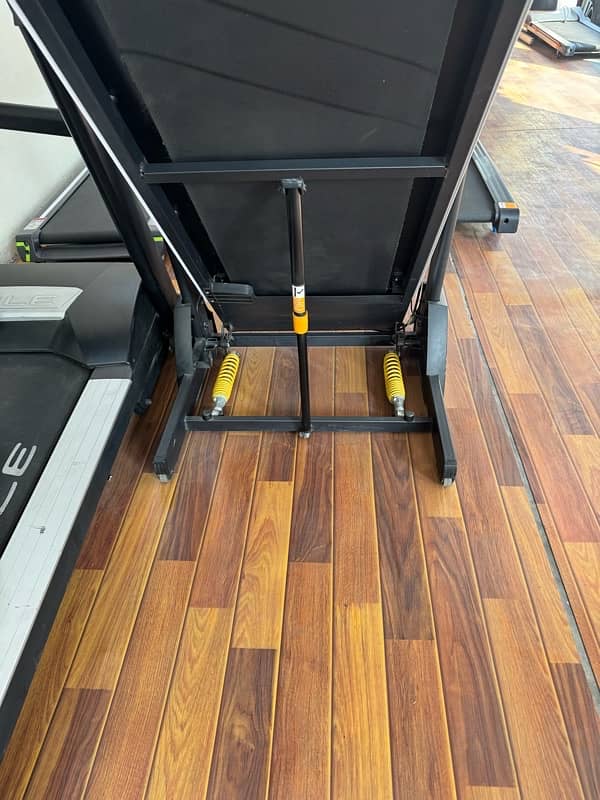 Running Treadmils Cycles Ellipticals Electric Machines 15