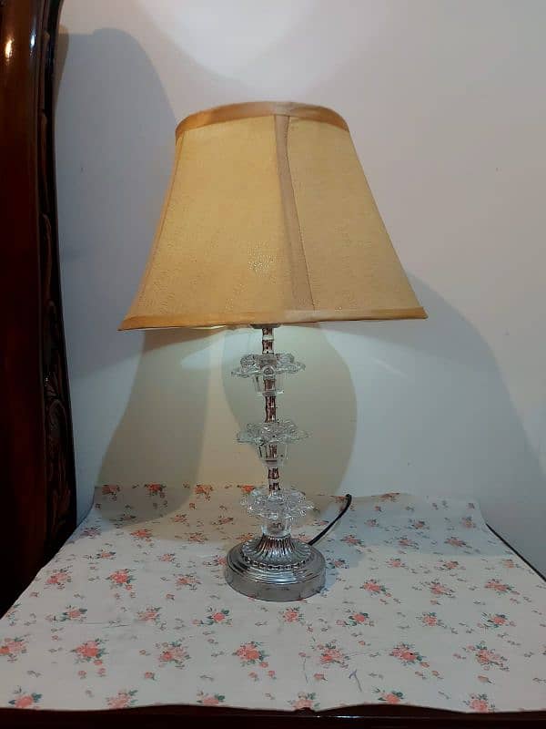 pair of table lamps 2