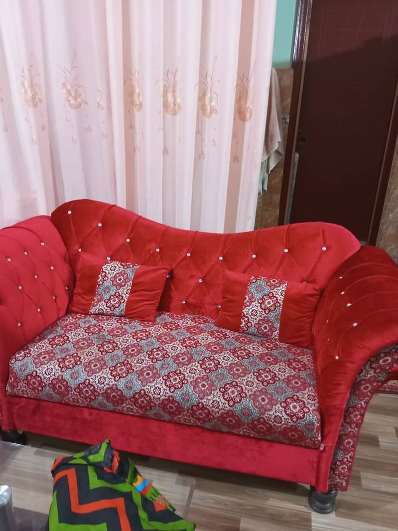 7 Seater Sofa, Slightly Used just like New 6