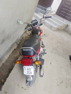 Honda 70 20/21 new condition 1 lac dead final