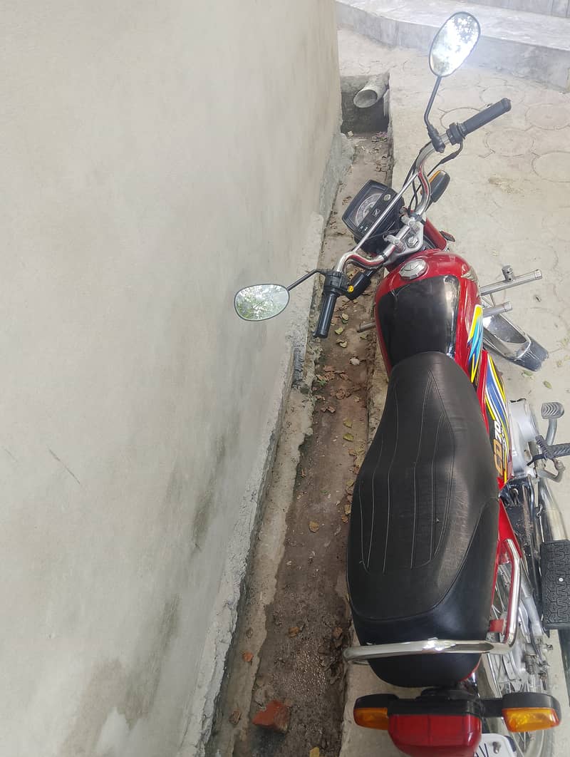 Honda 70 20/21 new condition 1 lac dead final 7