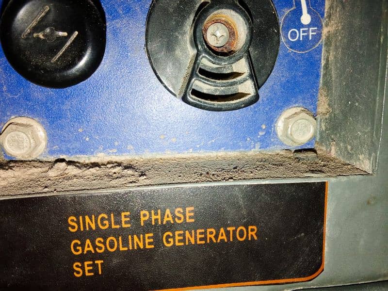 Perkins generator 10 kv Ka hai All ok gass patrol dono pay hai 5