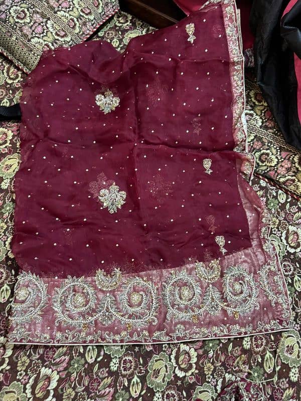 Lehnga for Sale with Clutch 3