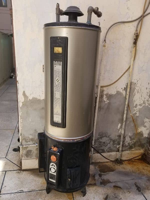 Superb Condition Geyser 3