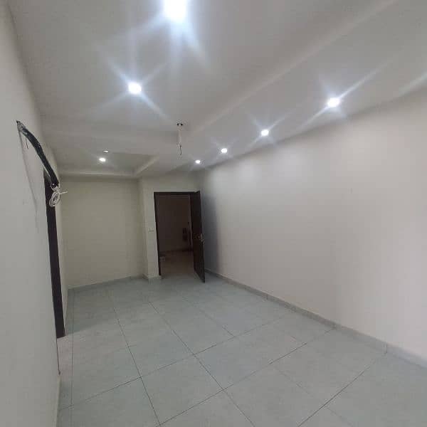 1 Bed Flat For Rent in Bahria Town Lahore 0