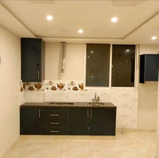 1 Bed Flat For Rent in Bahria Town Lahore 5