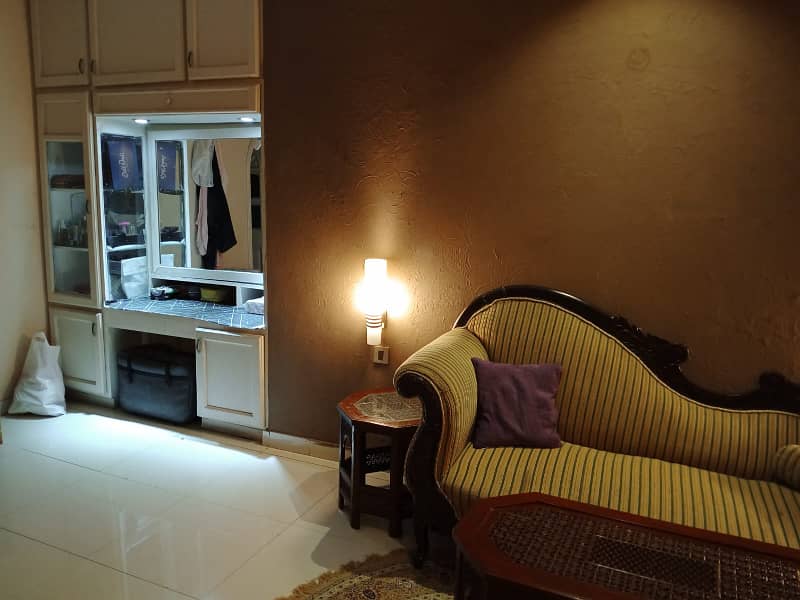 FURNISHED HOUSE AVAILABLE FOR RENT IN KARIM BLOCK 4