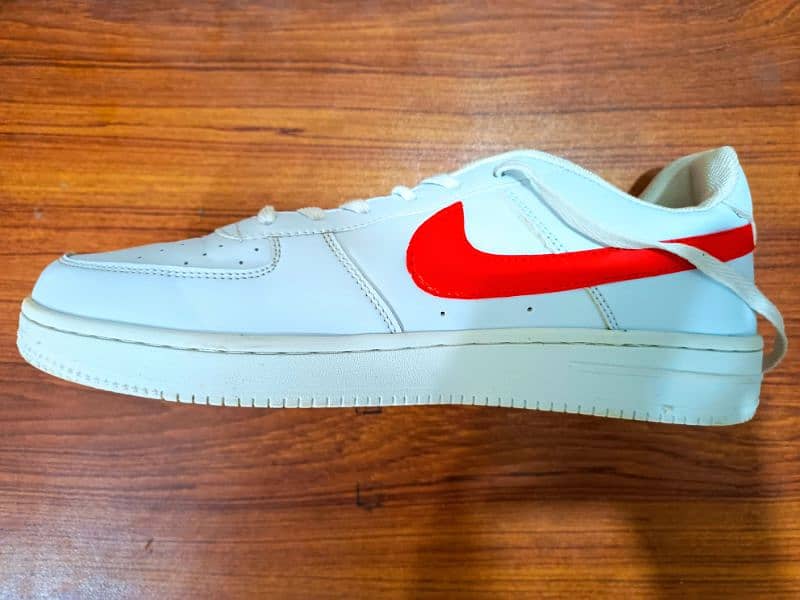 NIKE AIR FORCE 1 "White, Red Tick" (Brand New) 2