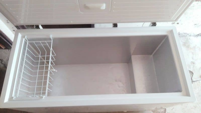 Deep Freezer 8