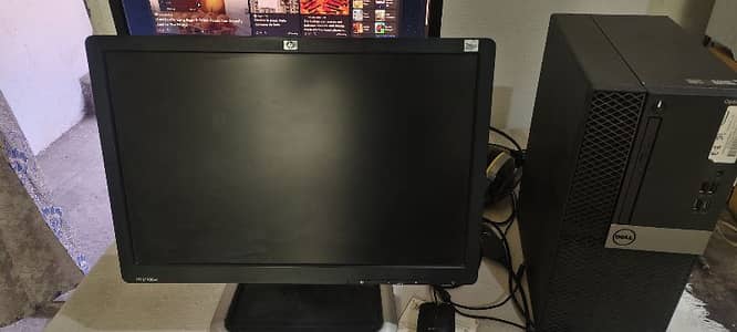 HP LCD 19 Inches