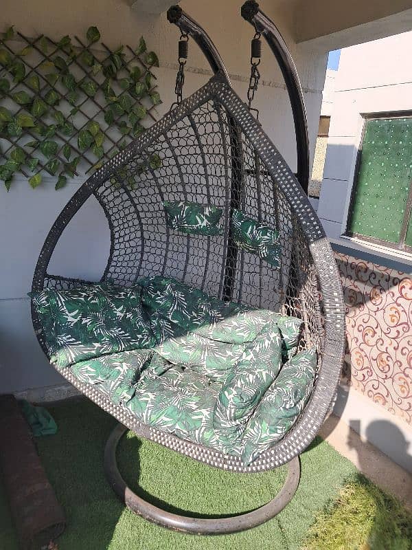 outdoor swing with new poshish 2