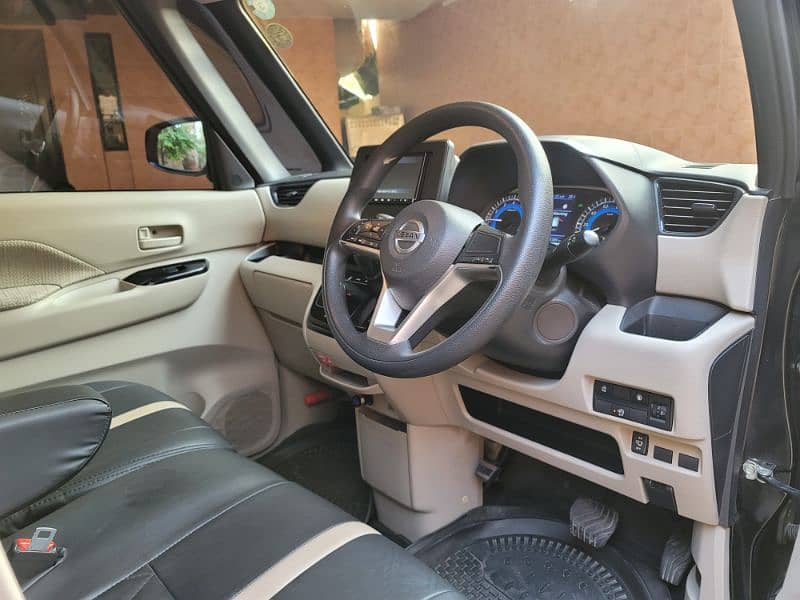 Nissan Roox S Hybrid 8