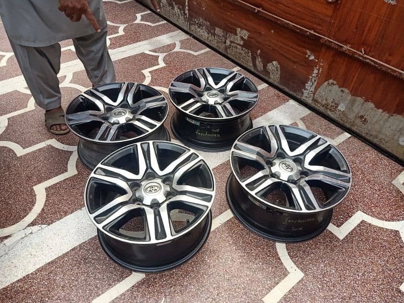 Rims/ Toyota Fortuner/2018 Model/Wheel covers/ wheels cup 1