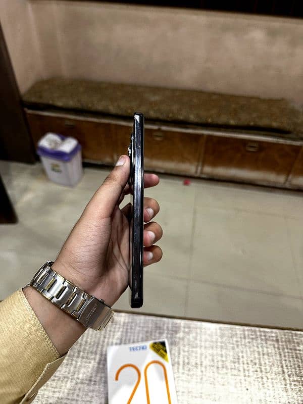 Tecno spark 20 pro 16 GB ram 256GB Room condition 10/10Aurjunt sale 7