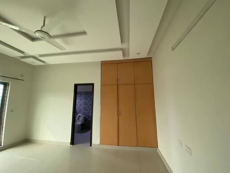 1 Kanal upper portion for RENT 10