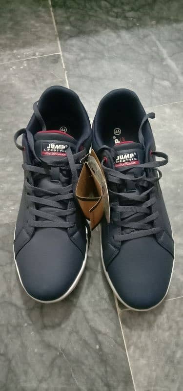 Jump Shoes for Man 43 9 Number 2