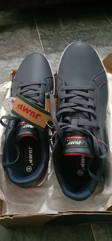 Jump Shoes for Man 43 9 Number 7