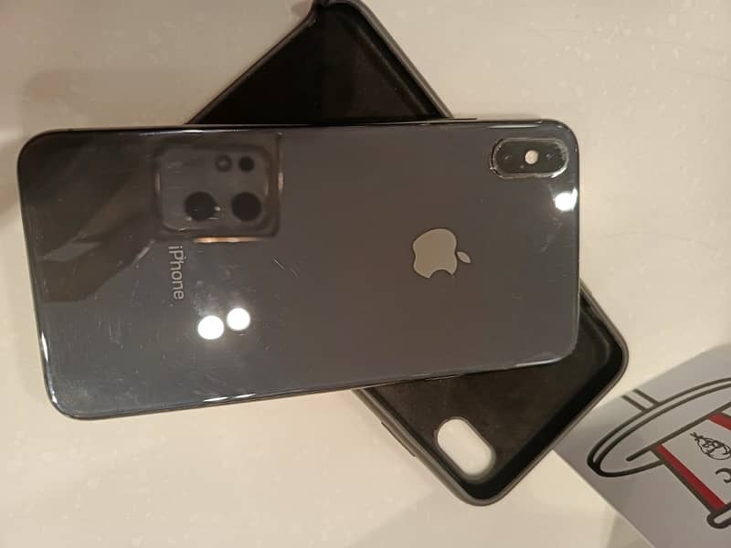 iPhone xsmax 256 gb black colour 3