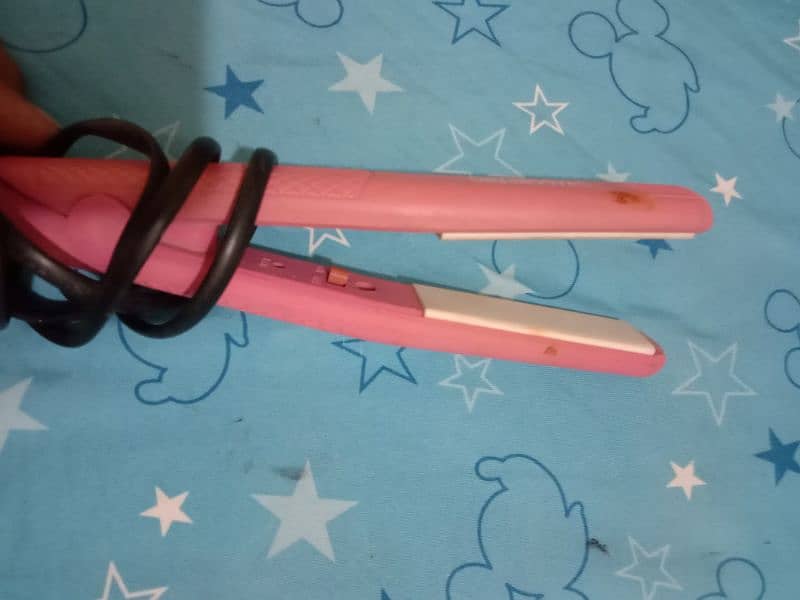 Mini Straightener Branded very use full for Girls 3