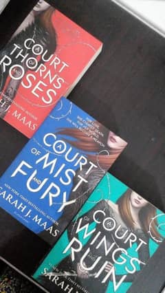 A court of thorns and roses Trilogy