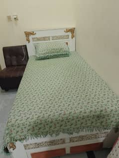 single bed + doboul bed