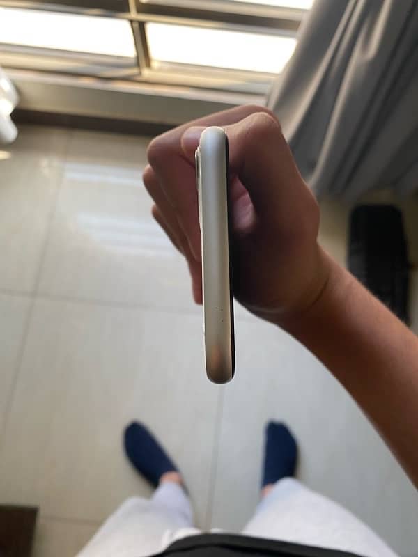 IPHONE 11 NON-PTA 4