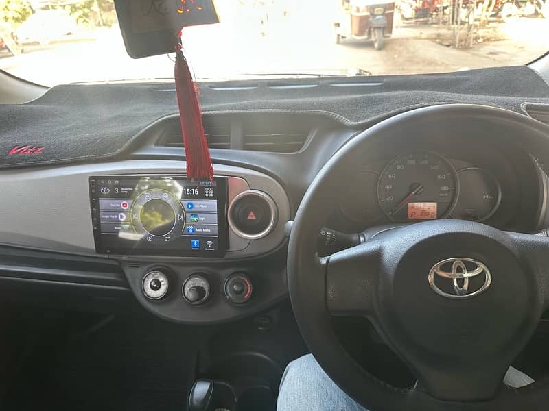 Toyota Vitz 2013 4