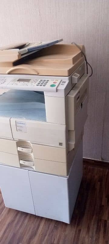 photocopier for sale(on hota hai cooy nahi niklti) 9